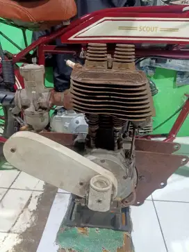 Mesin motor antik klasik dan langka