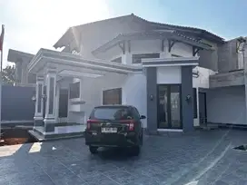 DIJUAL RUMAH MEWAH 2 LANTAI DI KOMPLEK PALEM KARTIKA CIPAYUNG, JAKTIM