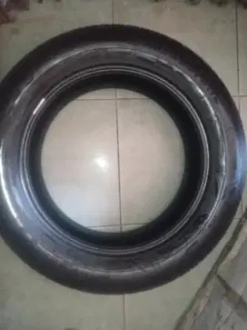 Ban Bridgestone Ring 17 215/60 NEGO