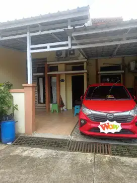 Dijual cepat 1.1m nego lt98m lb80m 2 lantai kalimulya cilodong depok