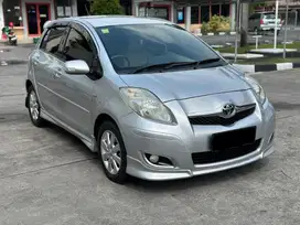 Yaris 2011 S limited matic solo