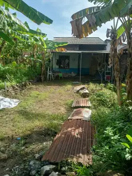 DIJUAL TANAH DAN BANGUNANNYA