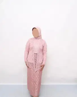 Satu Set Kebaya pink