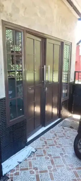 PINTU & JENDELA ALUMINIUM