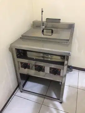 Kompor mie 6 tungku merk getra