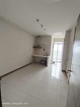 Disewakan 2BR Apartemen Green Palm Residence