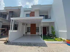 Rumah 2lt Semarang Atas Di Grafika Dekat Smk 11 Banyumanik