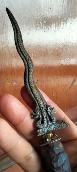 keris sepuh tua sejengkal nogo temanten kinatah luk 5