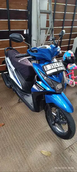 Dijual Honda Beat Fi Biru Putih (2014)