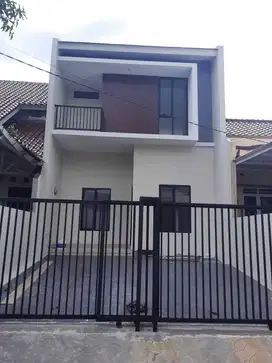 Dijual tumah baru 2 lt di Regency Melati Mas lt.90m hanya 1,6 M
