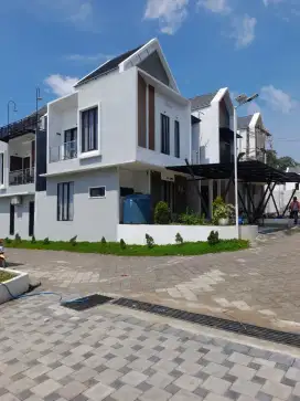 RUMAH VILLA PASIVE INCOME KOTA BATU