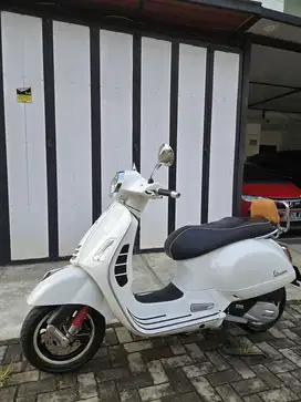 Vespa matic gts KM rendah th 2022