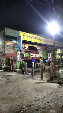 KIOS DI PEKAN SARI CIBINONG