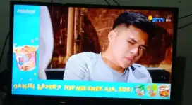 Tv LED Toshiba 32inch + stopbox