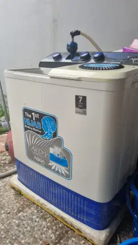 Mesin Cuci 1 Tabung Aqua