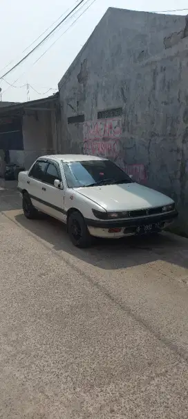 Dijual Mitsubishi Lancer Dangan SOHC 1992
