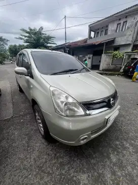 Grand livina 1.5 XV 2012 Matic 3 Baris Cash Pribadi