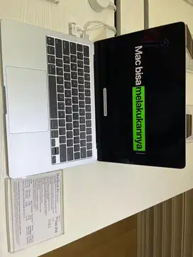 Macbook air M4 13” NEW