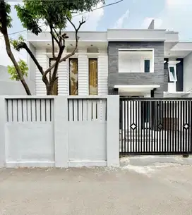 Dijual Cepat Rumah Mewah 3 lantai Margonda Raya Depok