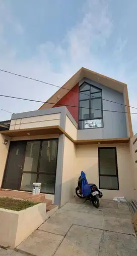 Rumah Sudah Full Renovasi, 1,5 Lantai, di Perum Metro Pemata 1, Cisauk