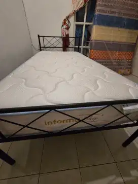 Selling INFORMA Single Bed