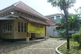 RUMAH ANTIK PLUS MEBEL ANTIK DI KOTA BOGOR TENGAH