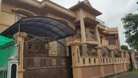 Rumah Mewah di Permata Sari