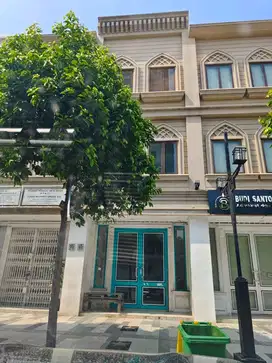 Dijual Ruko Hollywood 3 lantai di Boulevard Jababeka Cikarang Bekasi