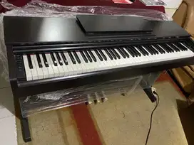 Piano Digital Yamaha Arius YDP 143
