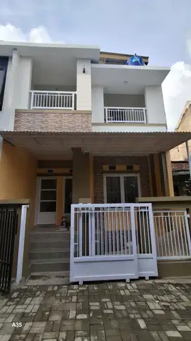 Rumah 2 lantai di komplek gbr belakang borma permata cimahi