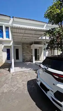 RUMAH PURI SURYA JAYA GEDANGAN SIDOARJO. LOKASI DEPAN CLUSTER BOSTON