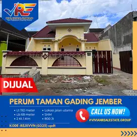 RUMAH DI JALUR UTAMA TAMAN GADING JEMBER