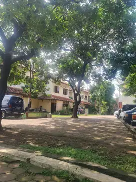 Dijual Tanah Luas tanah 9000 ada 109 Rmh Kontrakan di Jakarta Timur