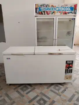 Freezer Box GEA 600 Liter & Showcase 1050 Liter Sanden Dingin & Beku.
