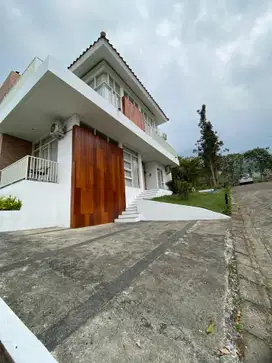 Villa Dijual Area Hotel View Bagus Kota Wisata Batu