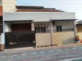 Tanahmas Semarang Rumah 1,5 Lantai Masih Seperti Baru + Furnish
