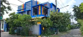 dijua murahl rumah mewah 3 lantai di rungkut