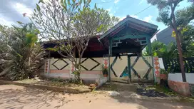 Rumah Hoek Tanah Luas Pas Buat Investasi atau Hunian di Mega Cinere