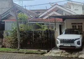 Rumah Dijual di Perkici Bintaro Sektor 5 | Lokasi Bagus Perlu Renov