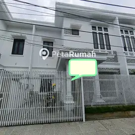 DIJUAL RUMAH JALAN BALAI DESA (HANNY)