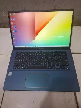 Asus Vivobook x412fl
Prosesor Intel core i3 -8145u