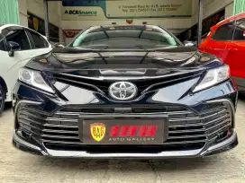 TDP 50JT TOYOTA CAMRY 2.5 V HITAM 2022 GOOD CONDITION