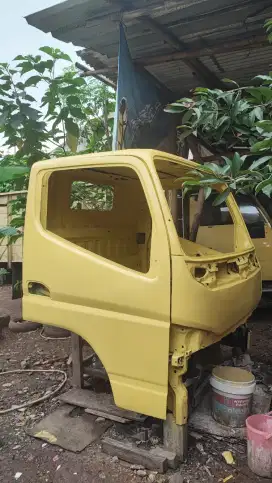 Dijual Kabin Truk Canter Rekondisi