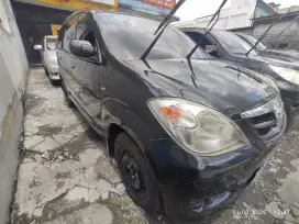 Toyota Avanza 1.3 E A/T 2010