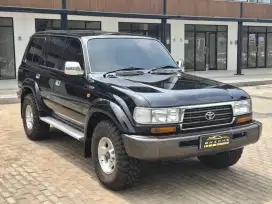 LAND CRUISER 4.2 VX MT 2000 (CASH ONLY)