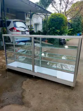 Etalase Kaca uk 2 meter