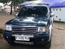 FORD EVEREST 2004 AT TDI XLT HIJAUBIRU TUA