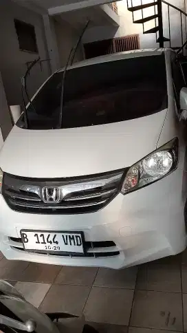 Dijual mobil Freed
