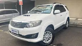 DP Rendah  14JT Toyota Fortuner 2.5 G Solar-AT 2014 Putih