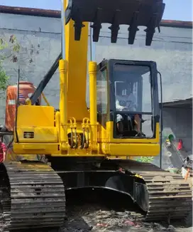 Dijual Excavator Komatsu PC200-7 Tahun 2008